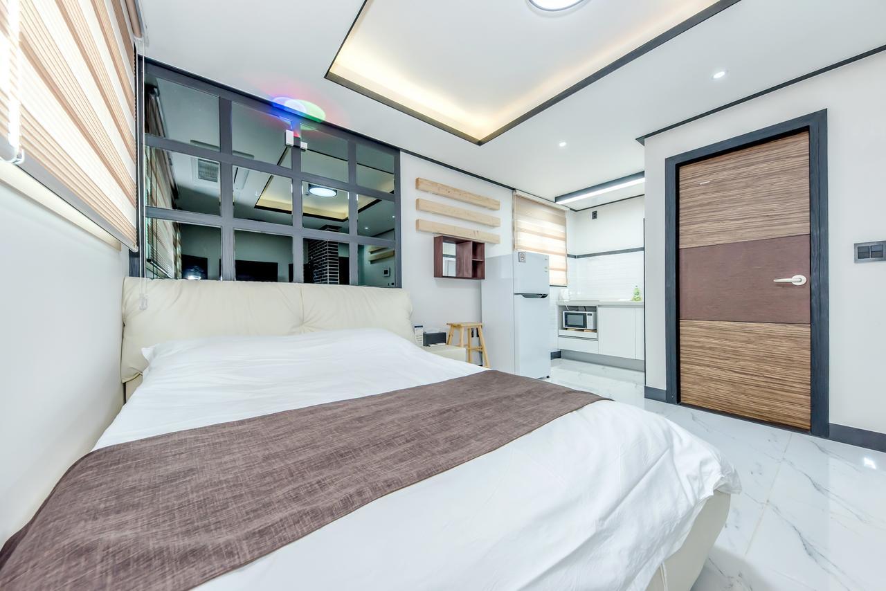 Jeju Skyhill Pension 西归浦市 外观 照片